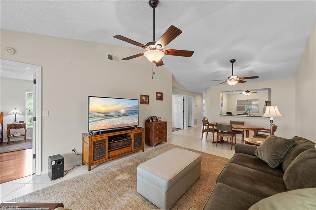 621 Squire CIR 204