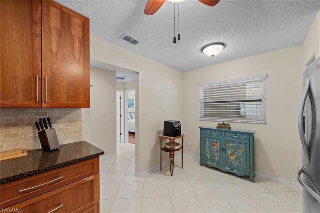 621 Squire CIR 204