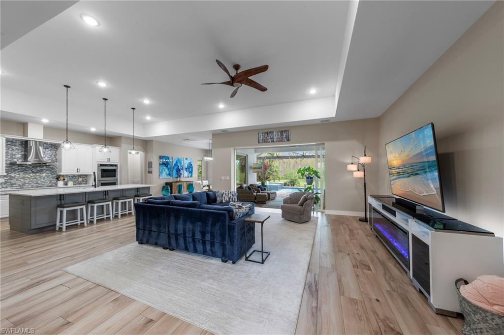 3817 Kismet Lakes LN