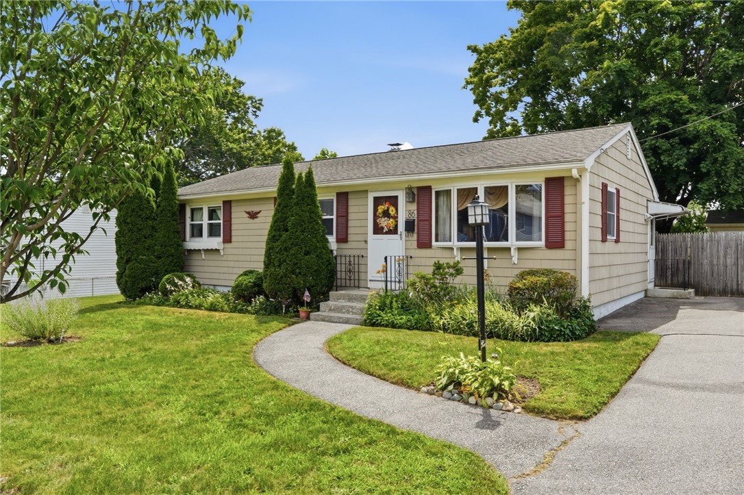 86 Pender Avenue