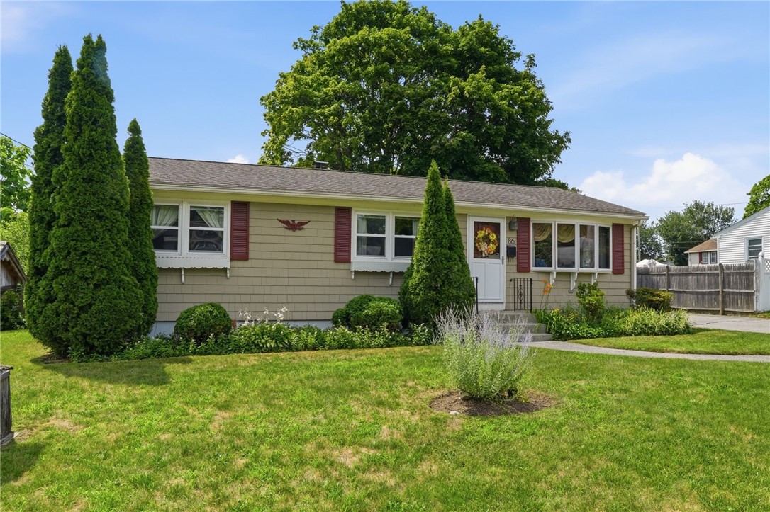 86 Pender Avenue