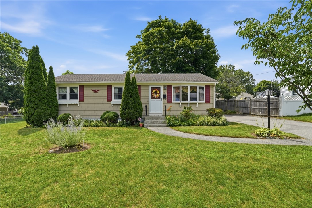 86 Pender Avenue