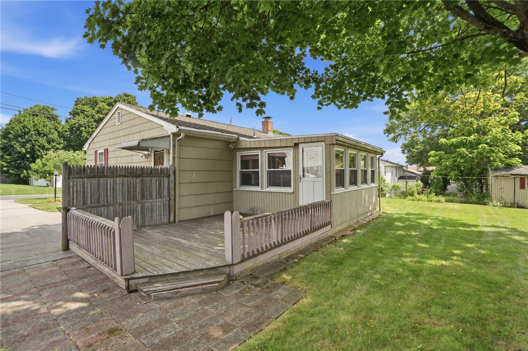 86 Pender Avenue