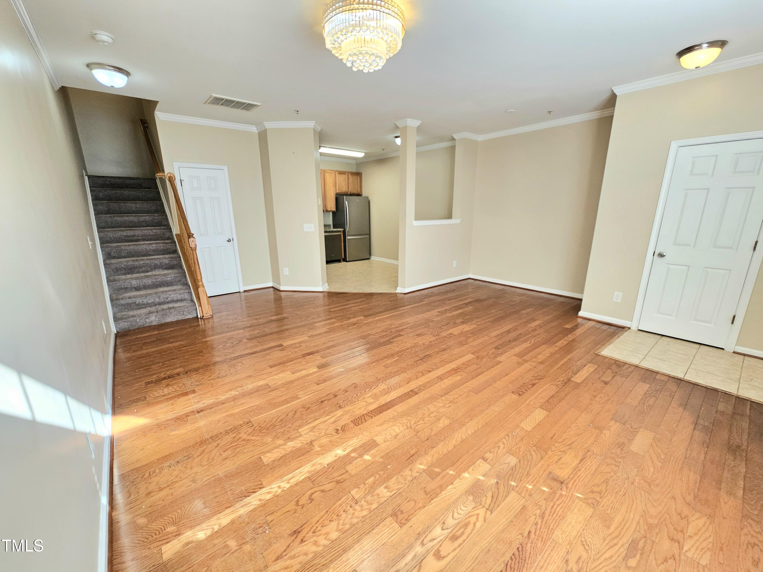 2220 Valley Edge Drive # 107