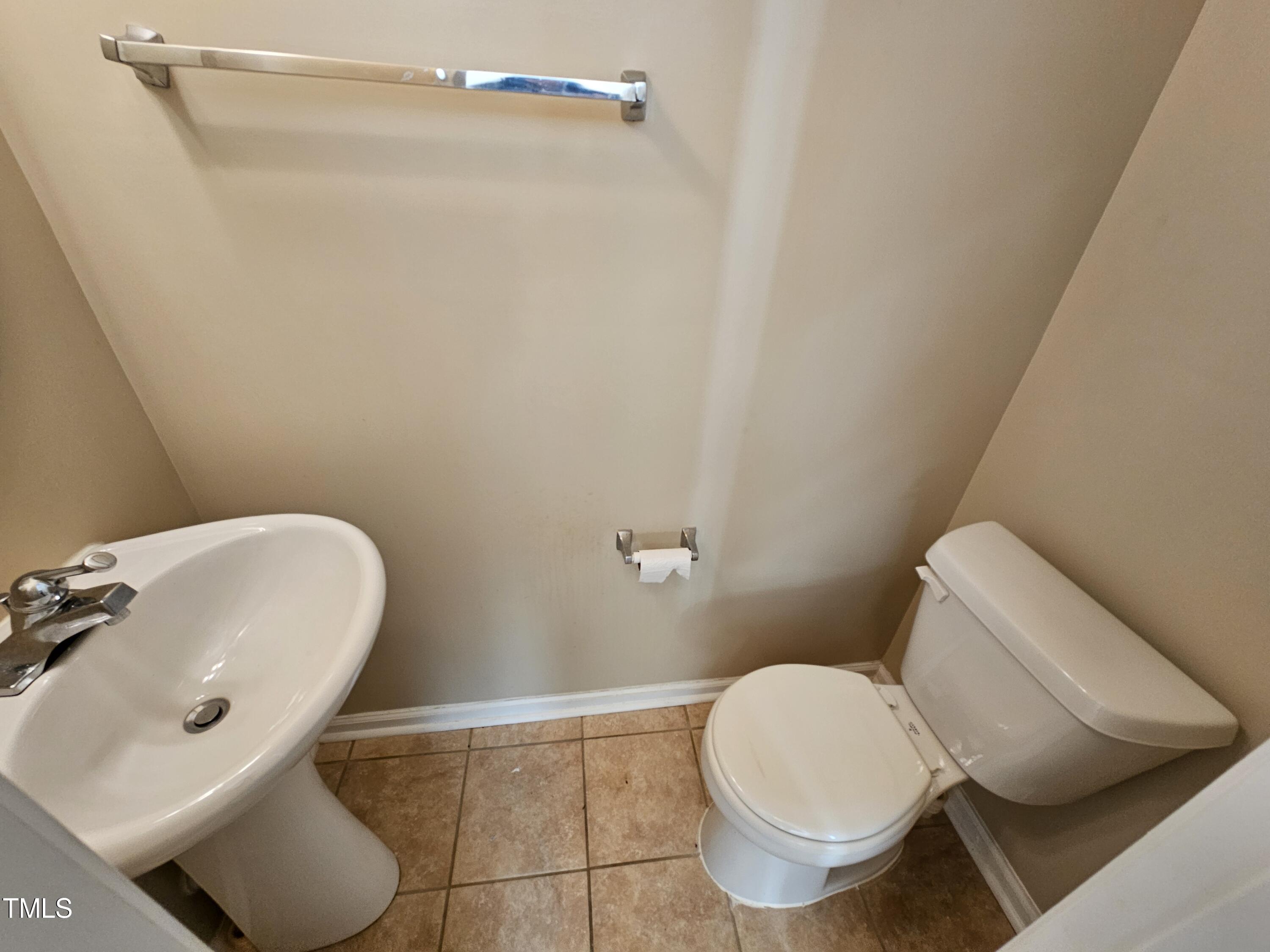 2220 Valley Edge Drive # 107