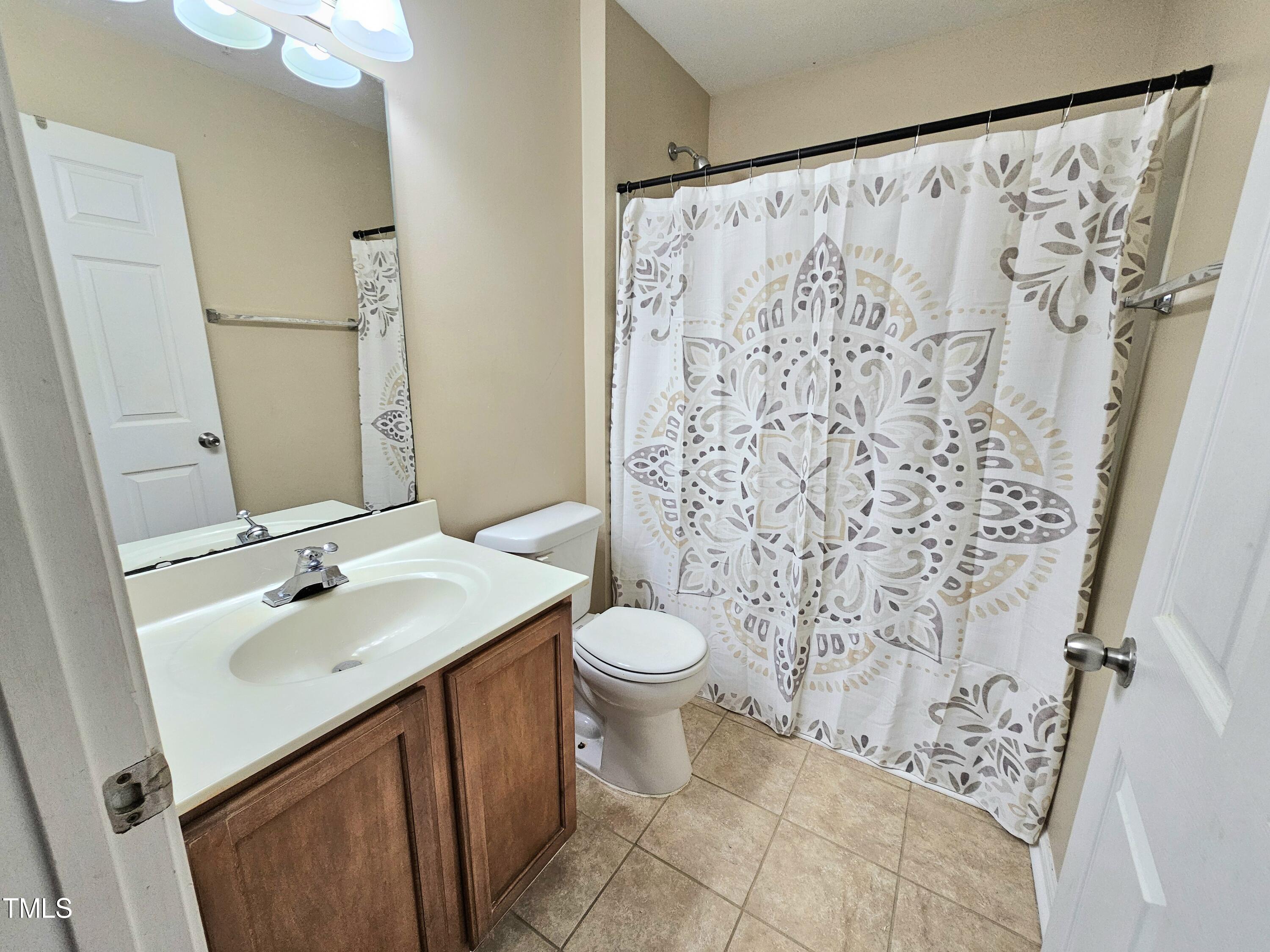 2220 Valley Edge Drive # 107
