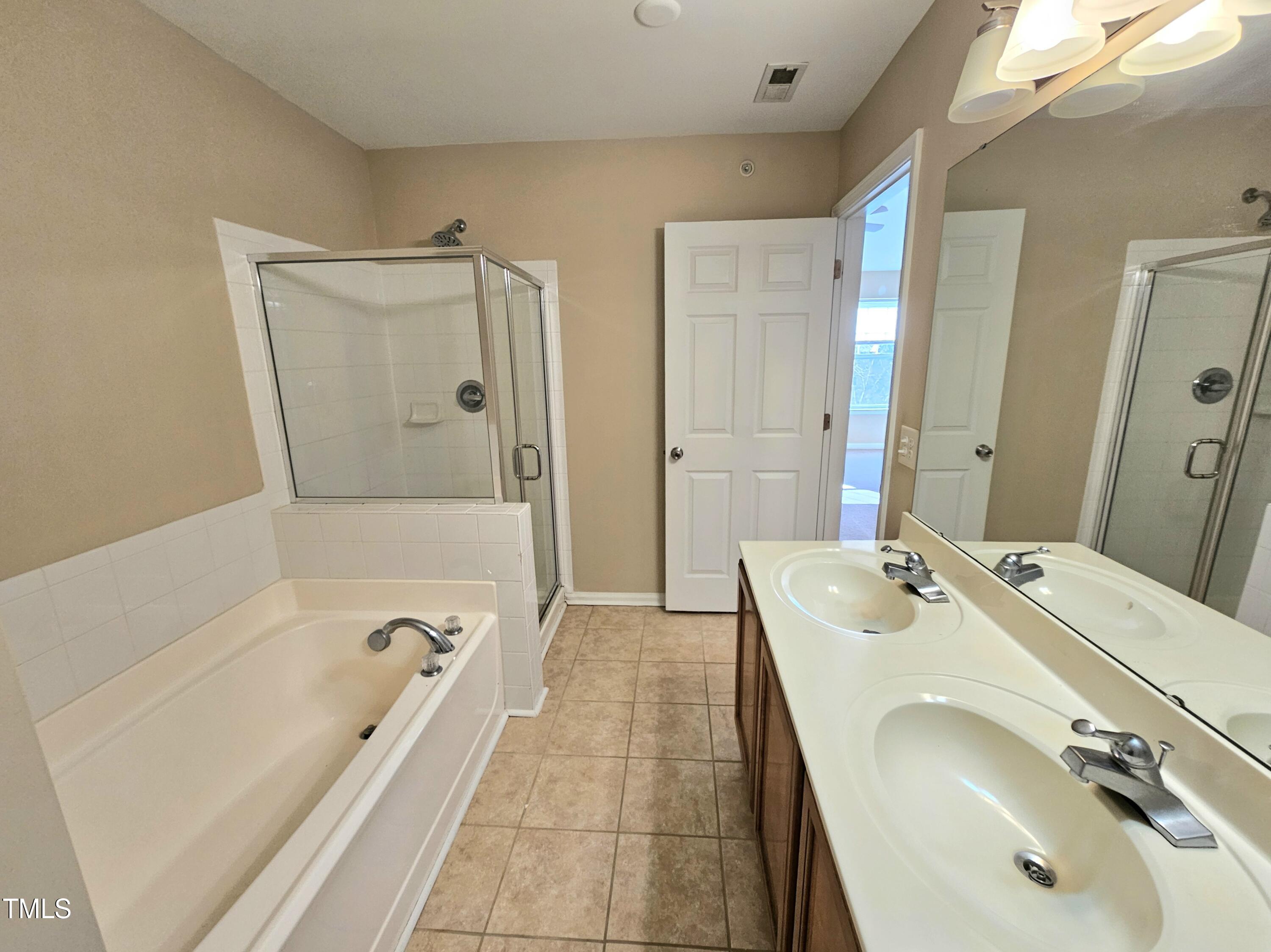 2220 Valley Edge Drive # 107