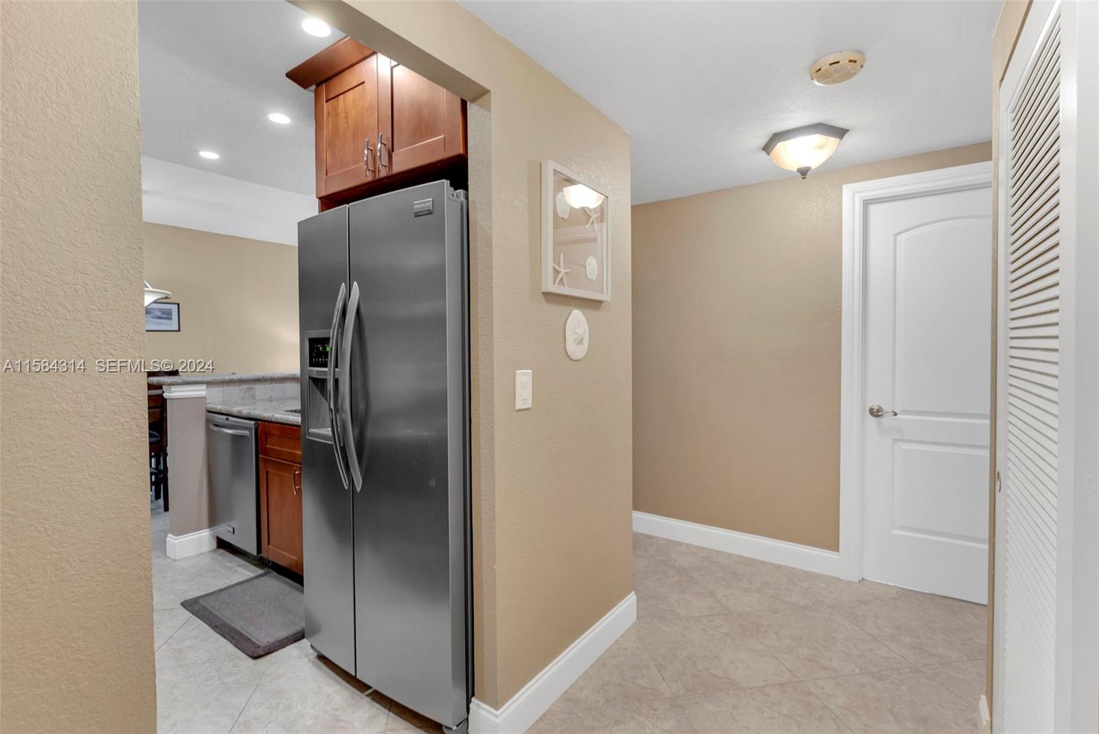 400 N Riverside Drive 308