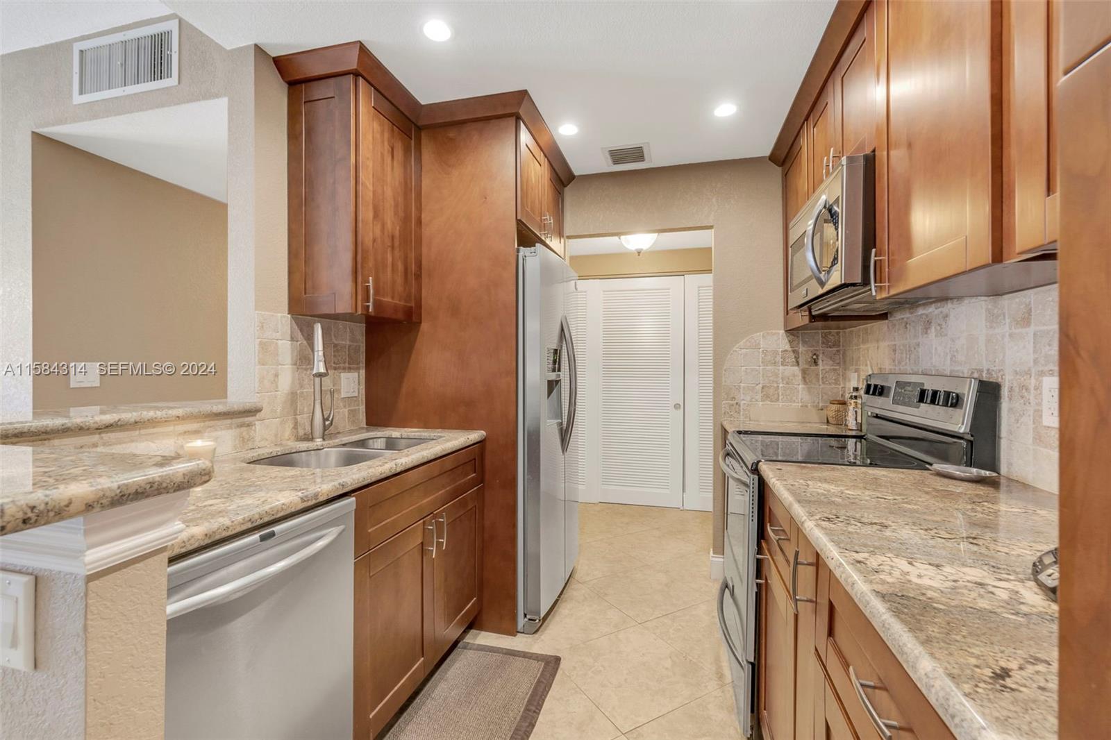 400 N Riverside Drive 308
