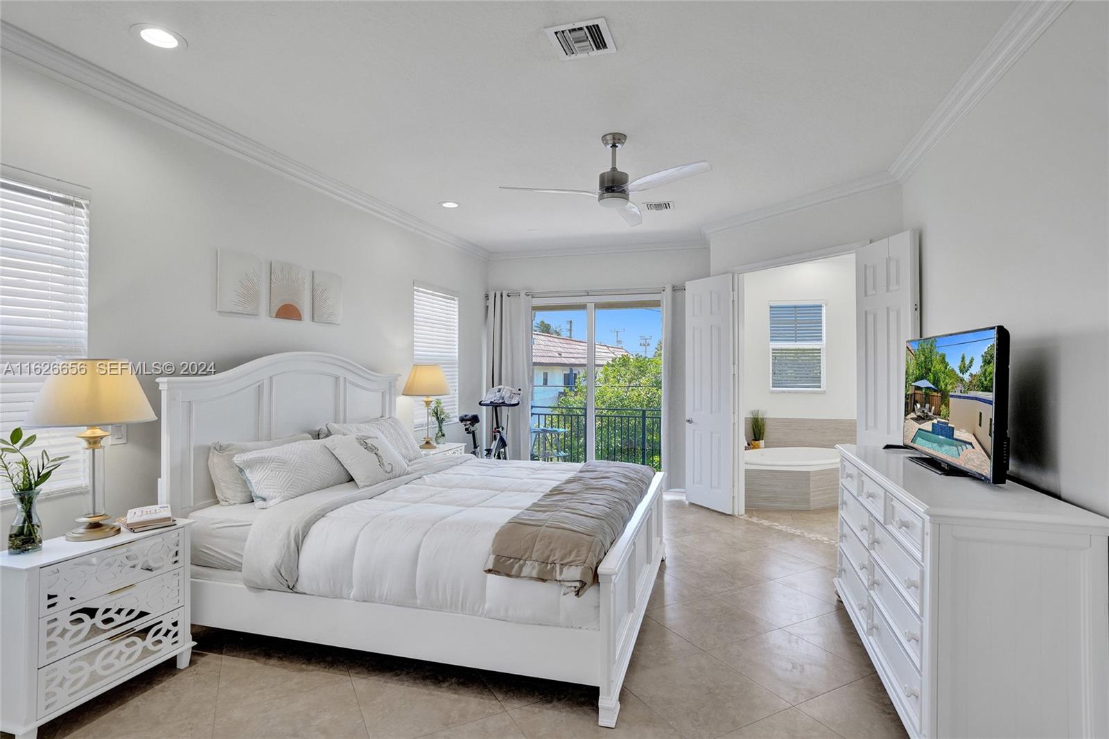 4562 Poinciana Street, Lauderdale-By-The-Sea
