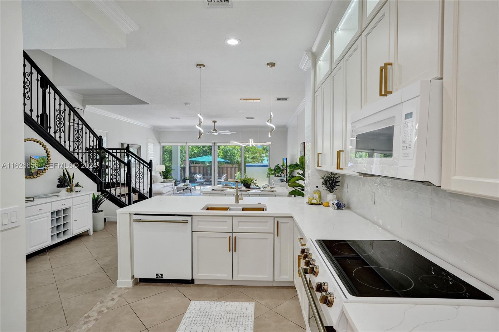 4562 Poinciana Street, Lauderdale-By-The-Sea