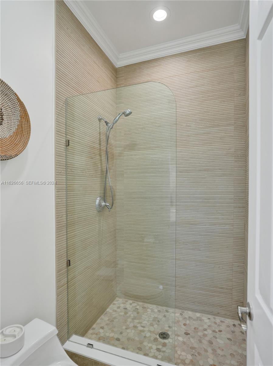 4562 Poinciana Street, Lauderdale-By-The-Sea
