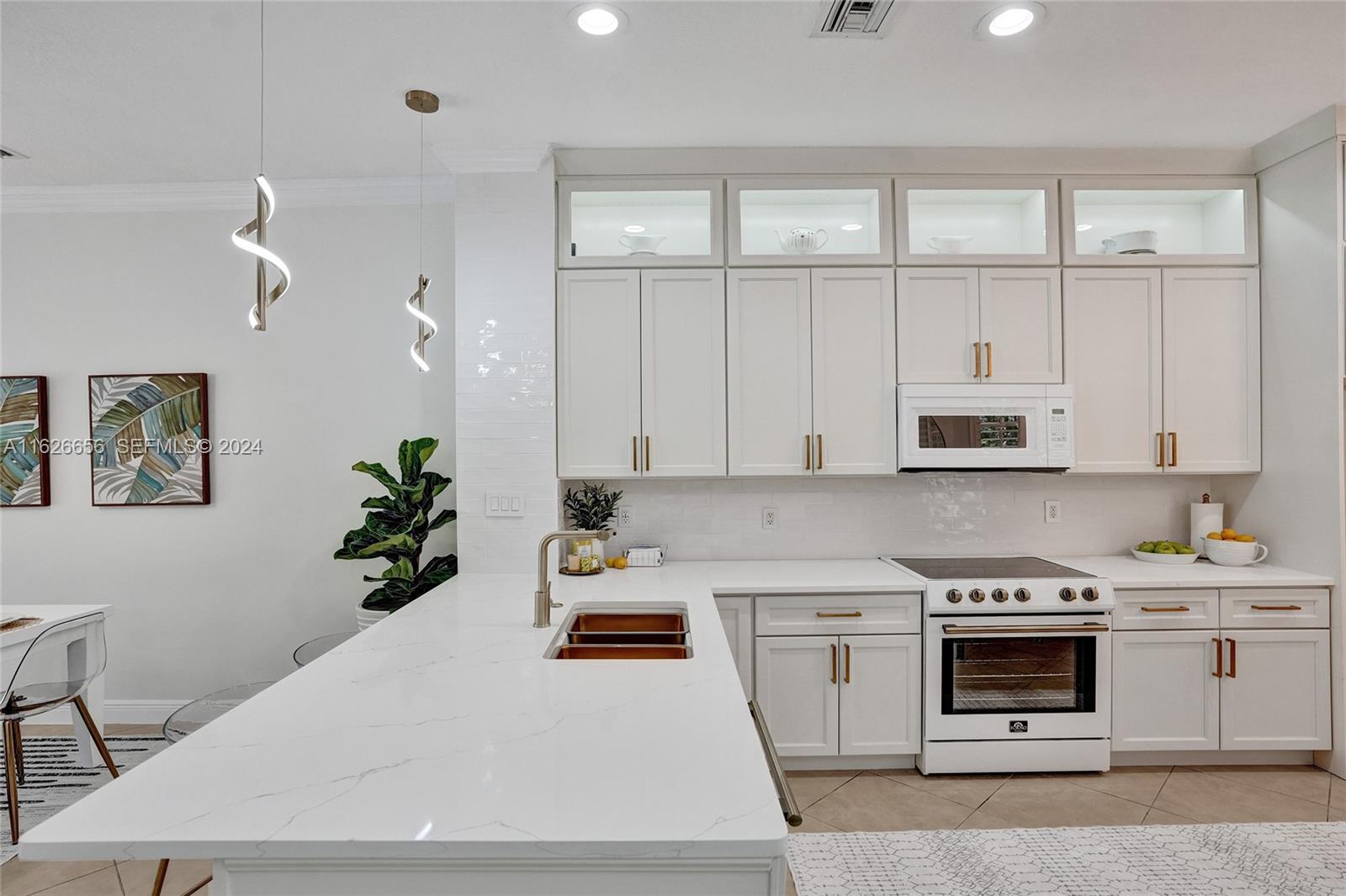 4562 Poinciana Street, Lauderdale-By-The-Sea