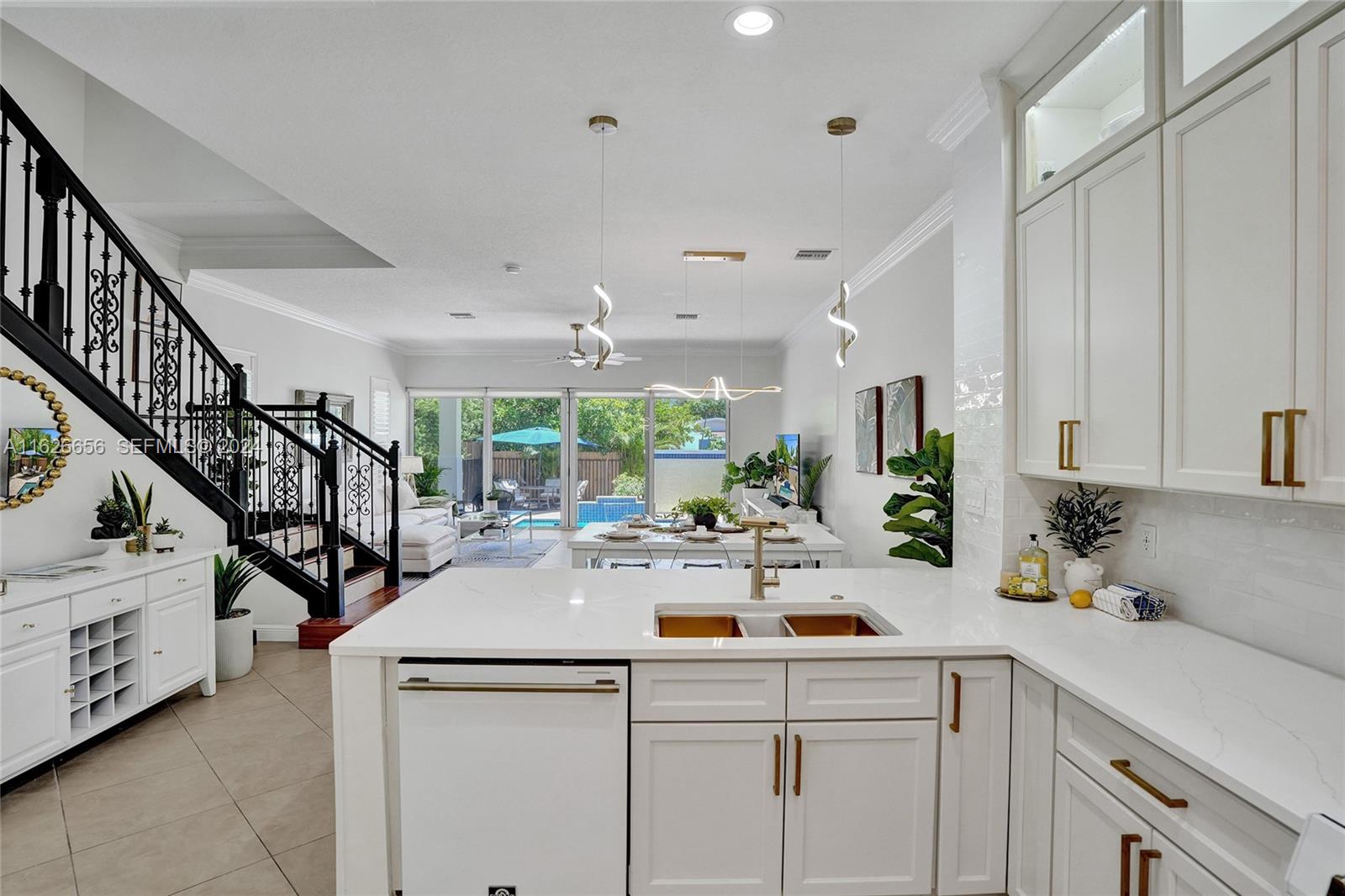 4562 Poinciana Street, Lauderdale-By-The-Sea