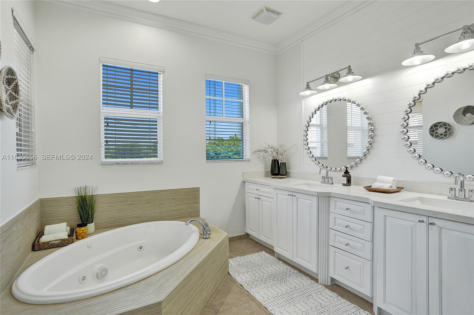4562 Poinciana Street, Lauderdale-By-The-Sea
