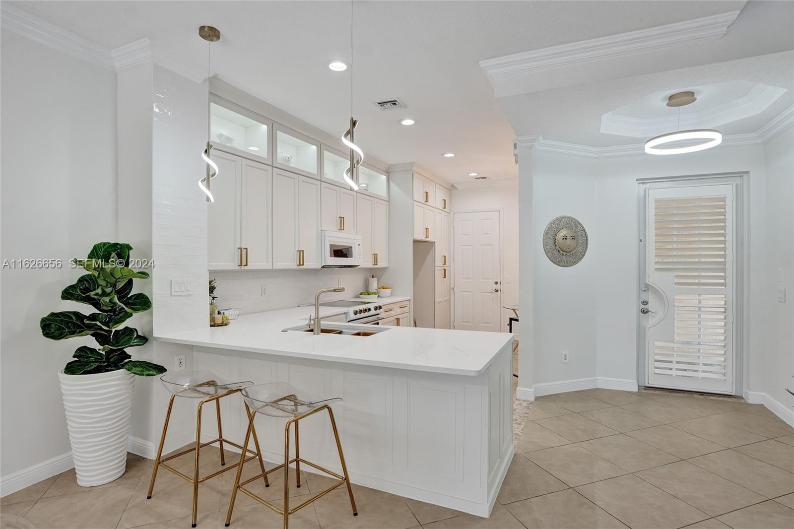 4562 Poinciana Street, Lauderdale-By-The-Sea