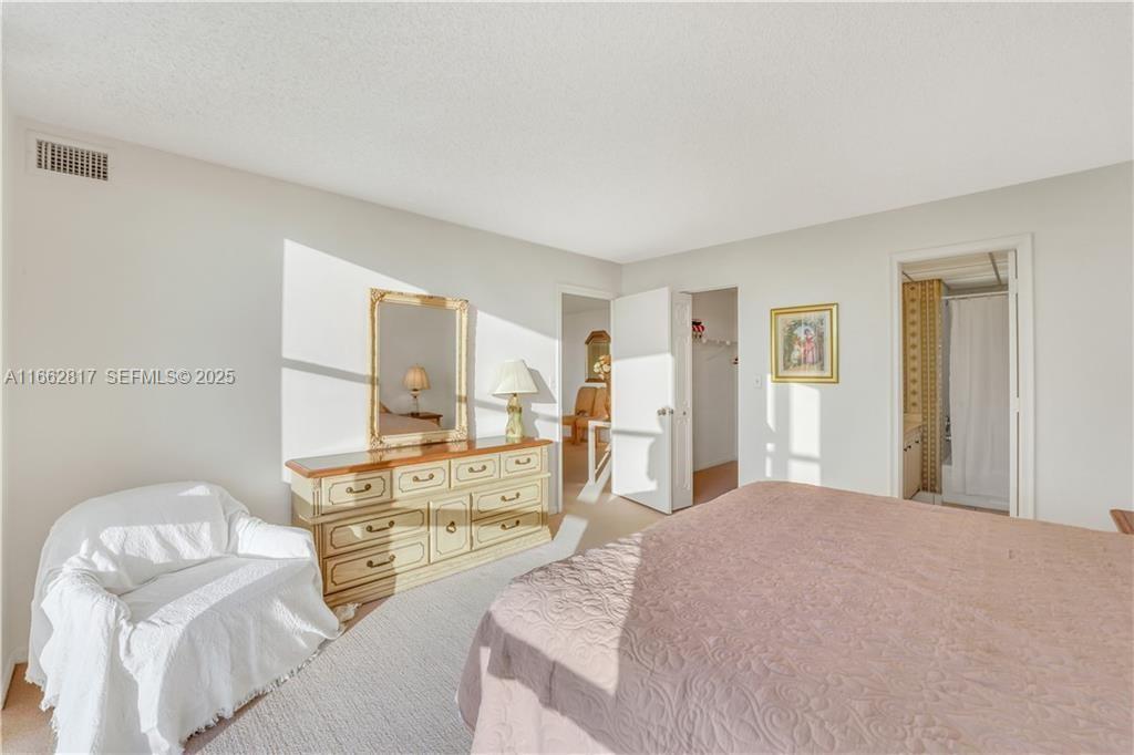 2841 N Ocean Boulevard 1807