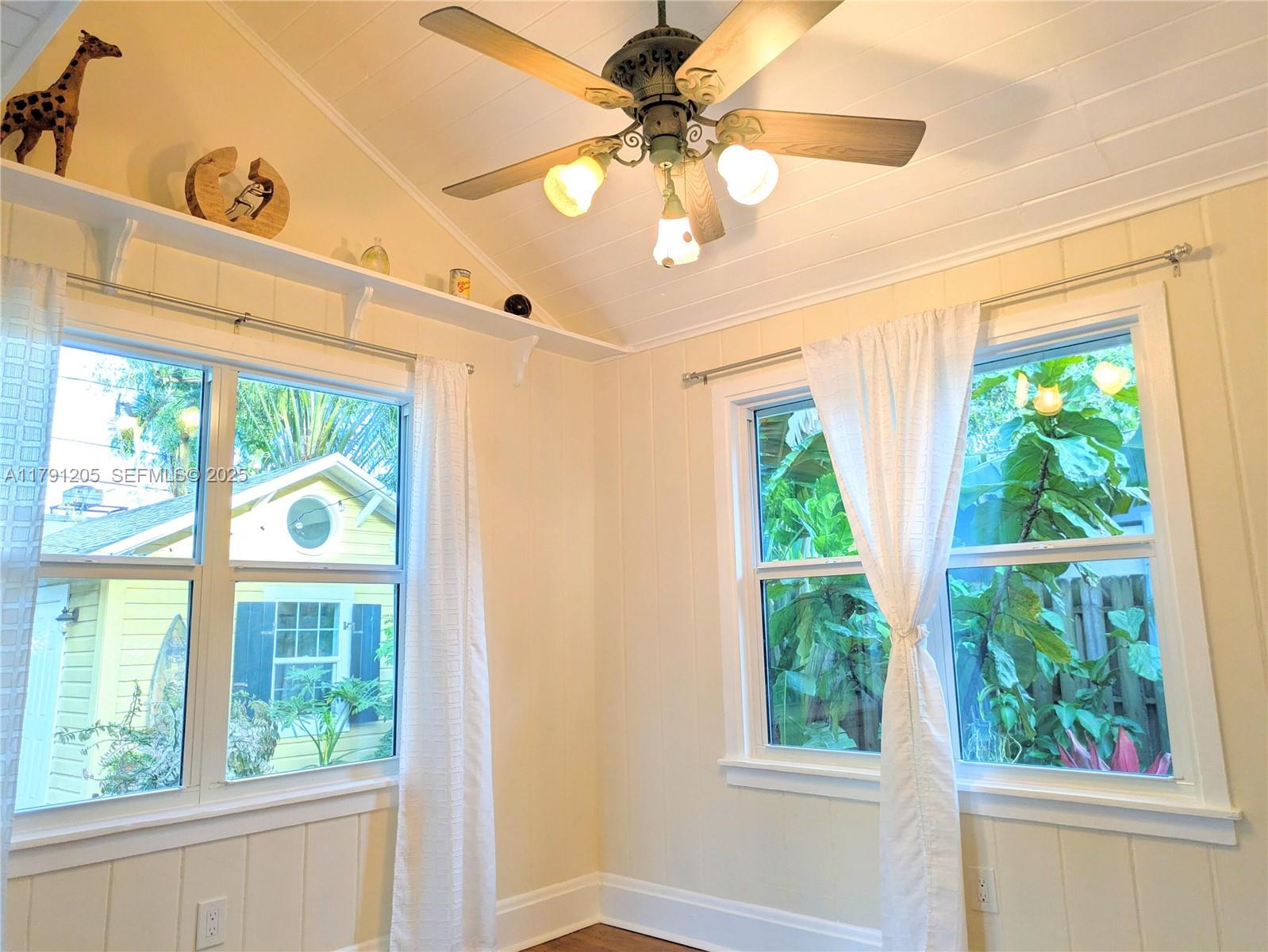 550 SW 13th Avenue