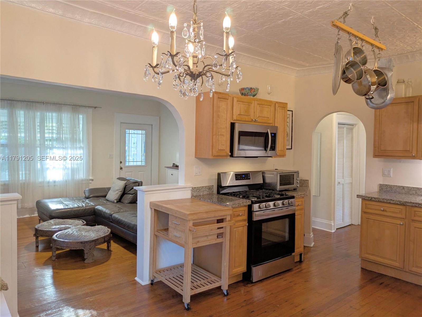 550 SW 13th Avenue