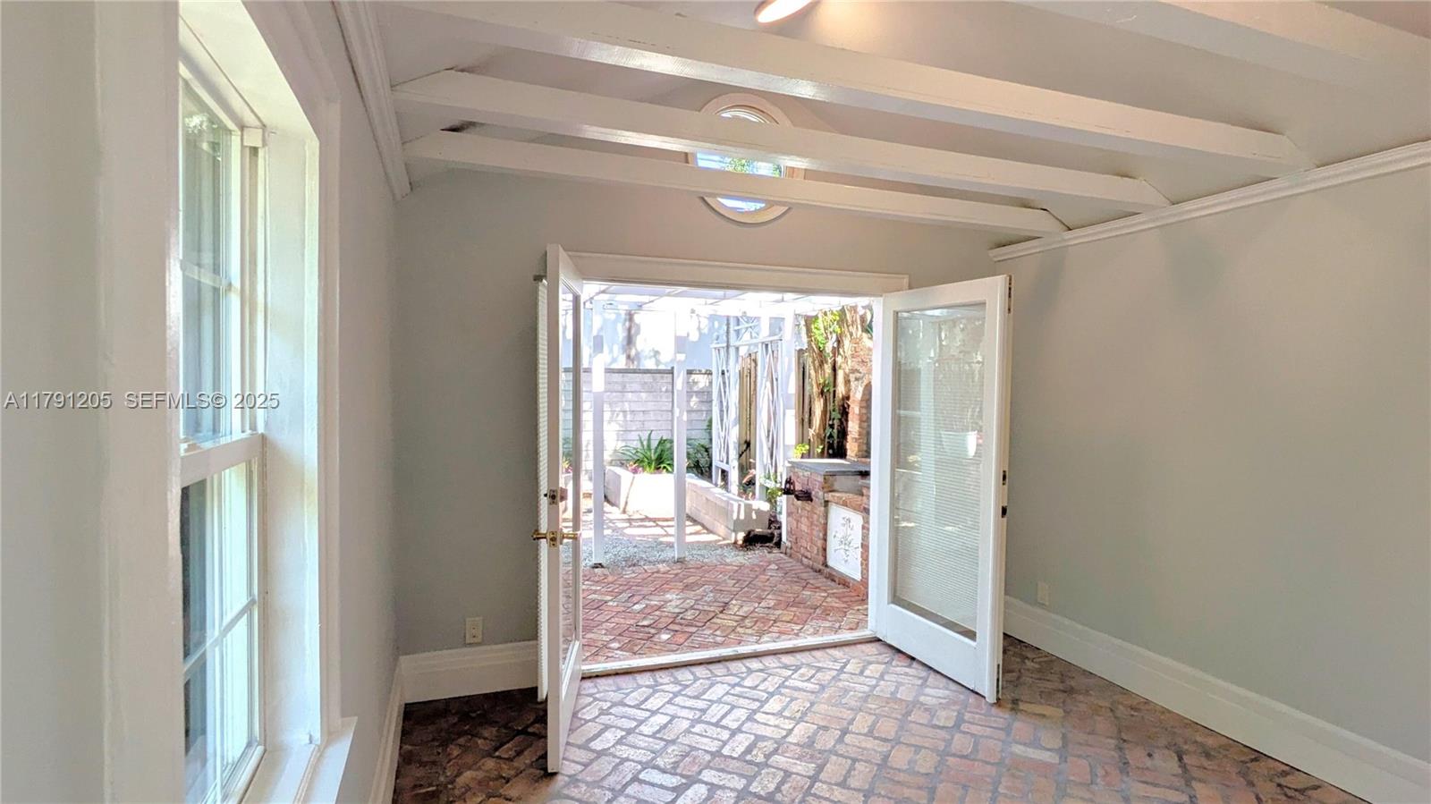 550 SW 13th Avenue