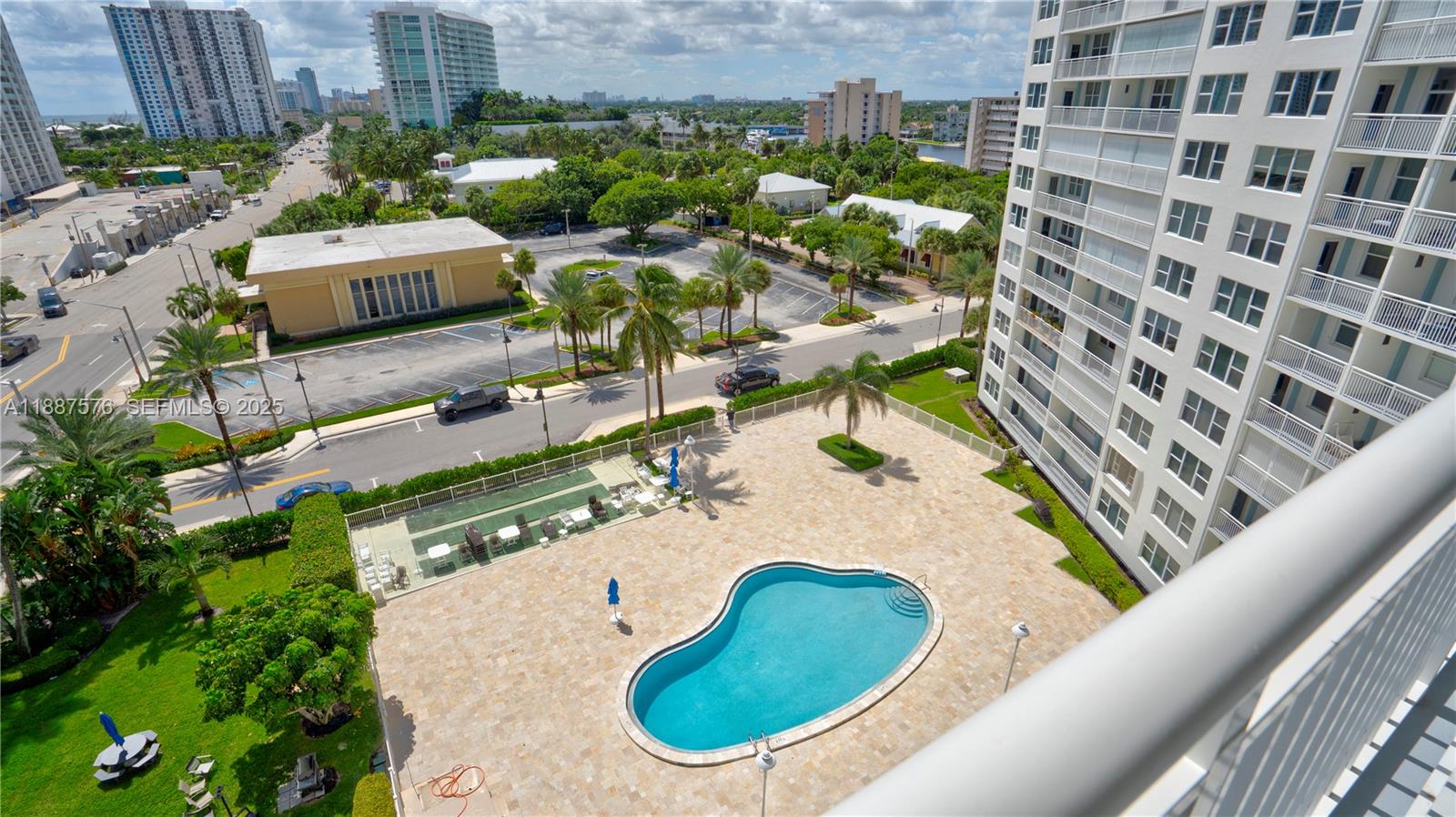 201 N Ocean Boulevard 903