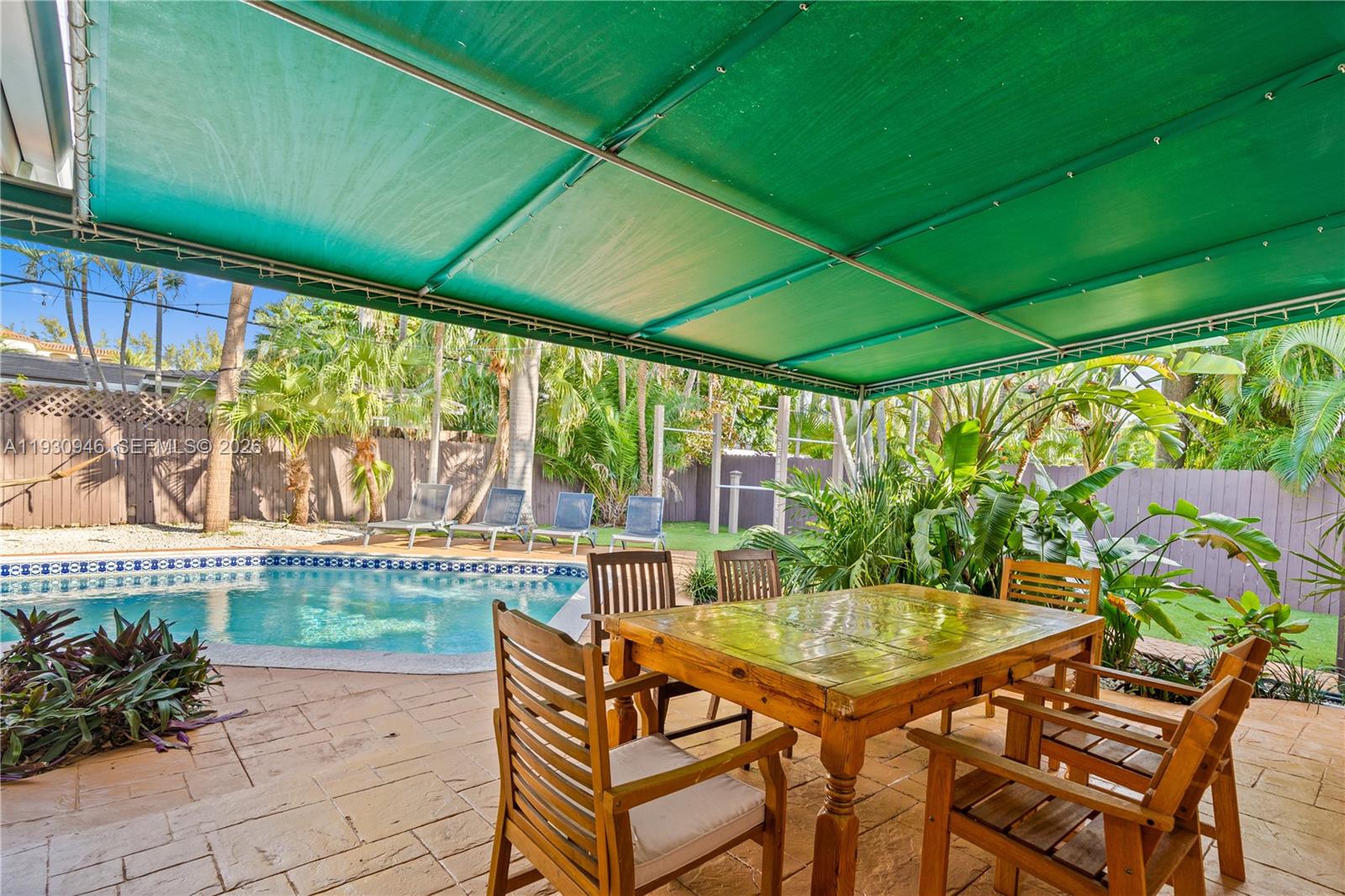 1344 Seabreeze Boulevard