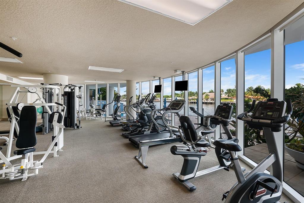 715 Bayshore Drive 606