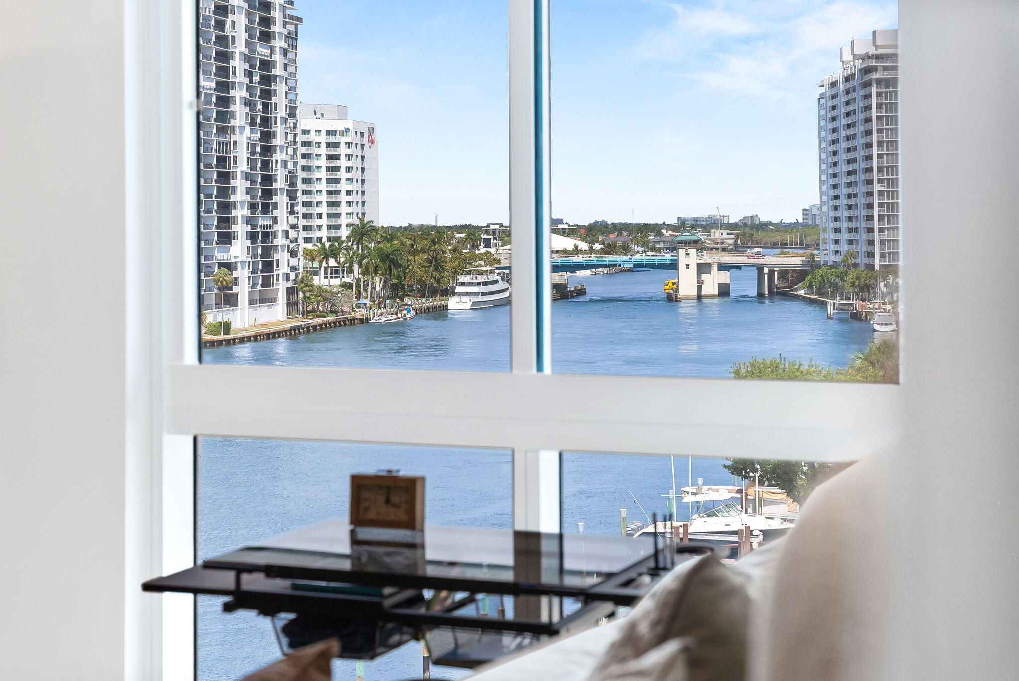715 Bayshore Drive 606