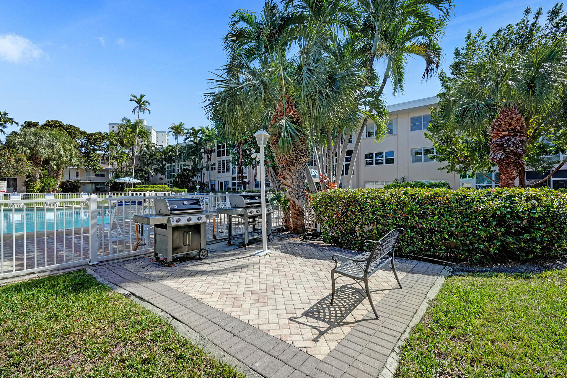1481 S Ocean Boulevard 308, Lauderdale-By-The-Sea Unit: 308