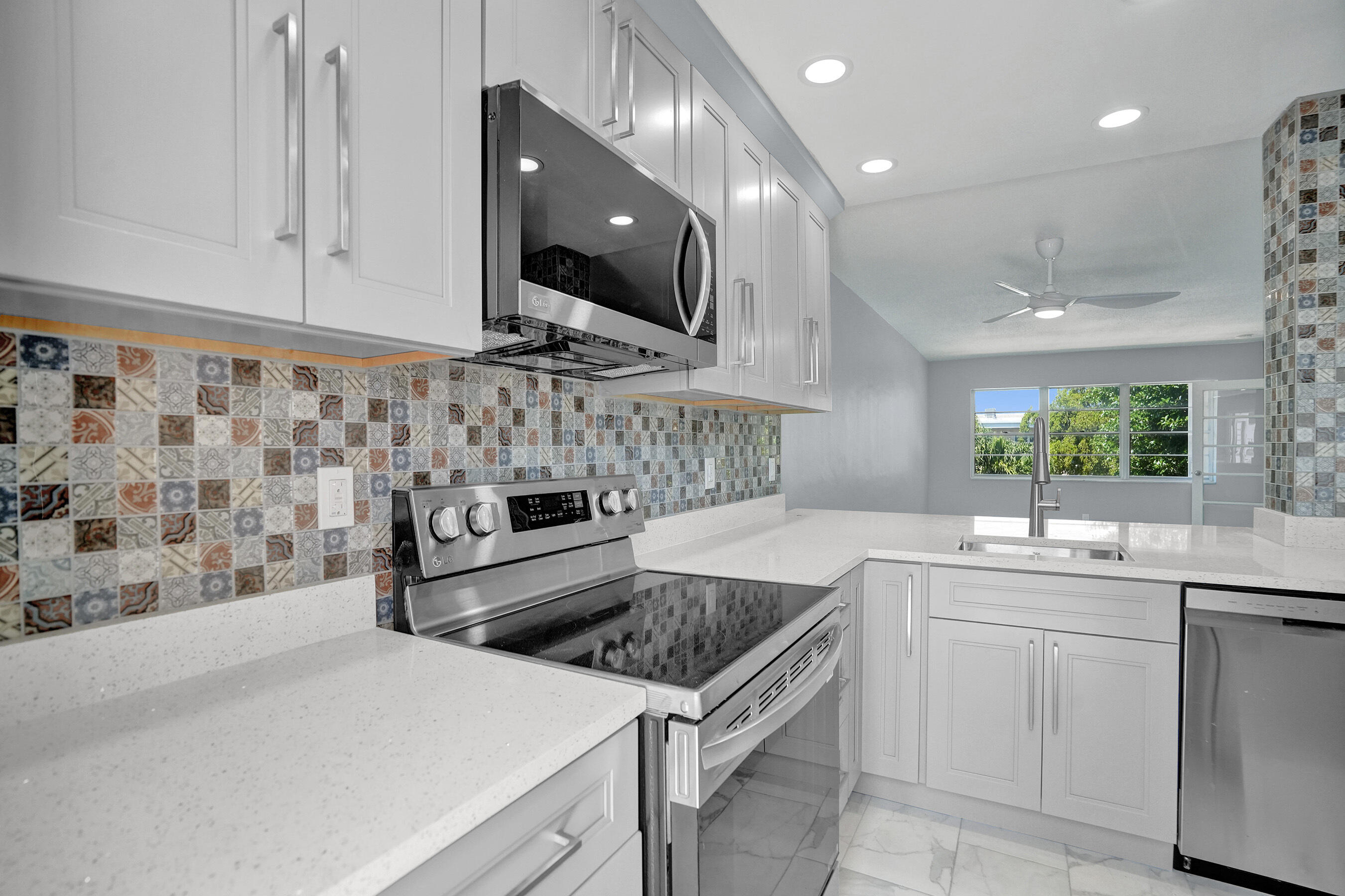 1481 S Ocean Boulevard 308, Lauderdale-By-The-Sea Unit: 308