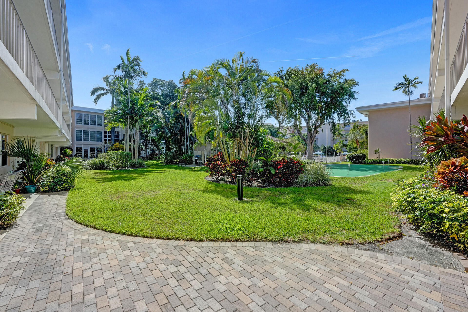 1481 S Ocean Boulevard 308, Lauderdale-By-The-Sea Unit: 308