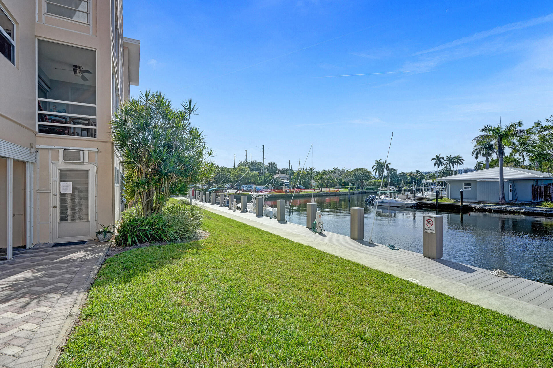 1481 S Ocean Boulevard 308, Lauderdale-By-The-Sea Unit: 308