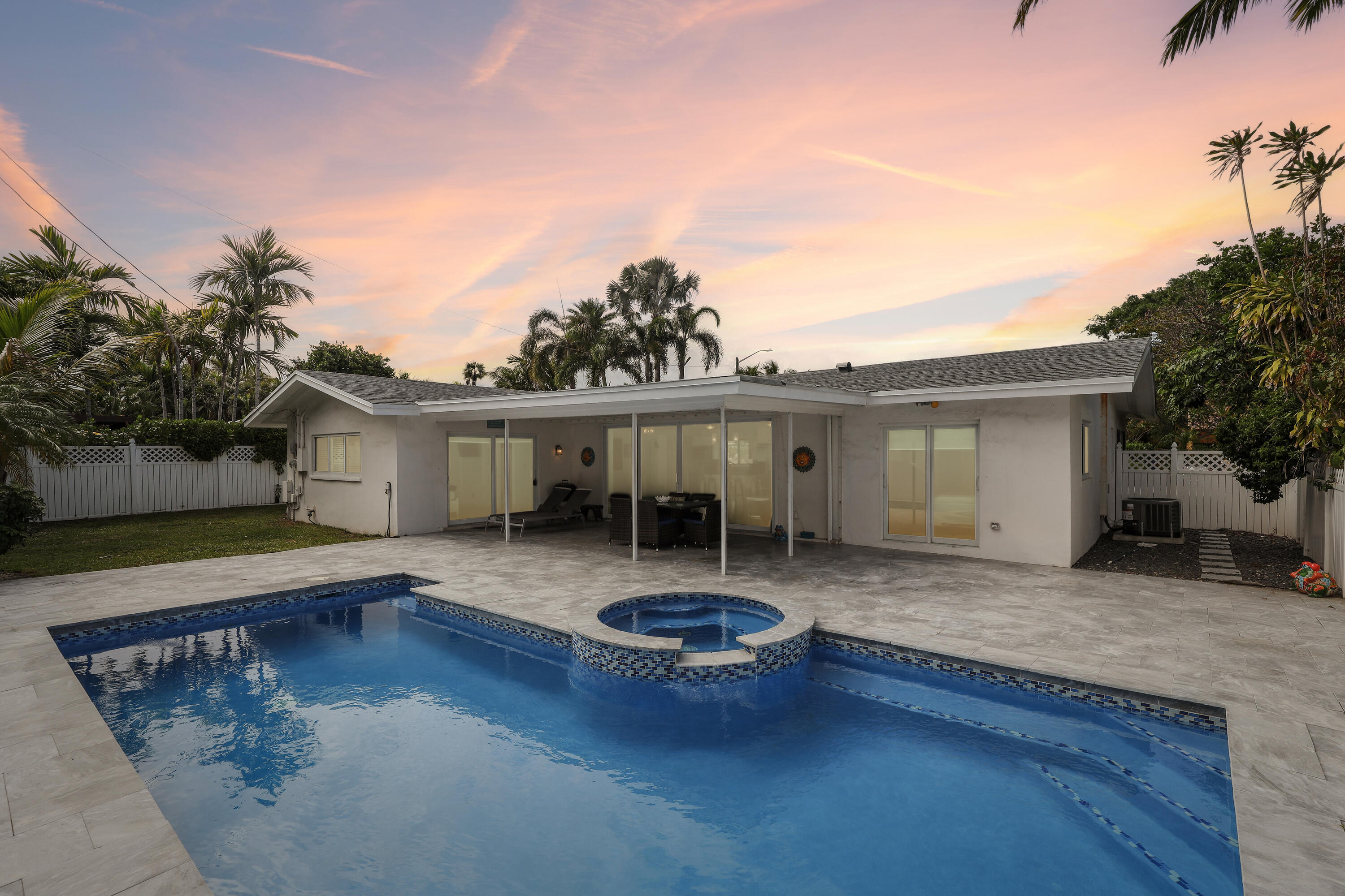 3406 Robbins Road