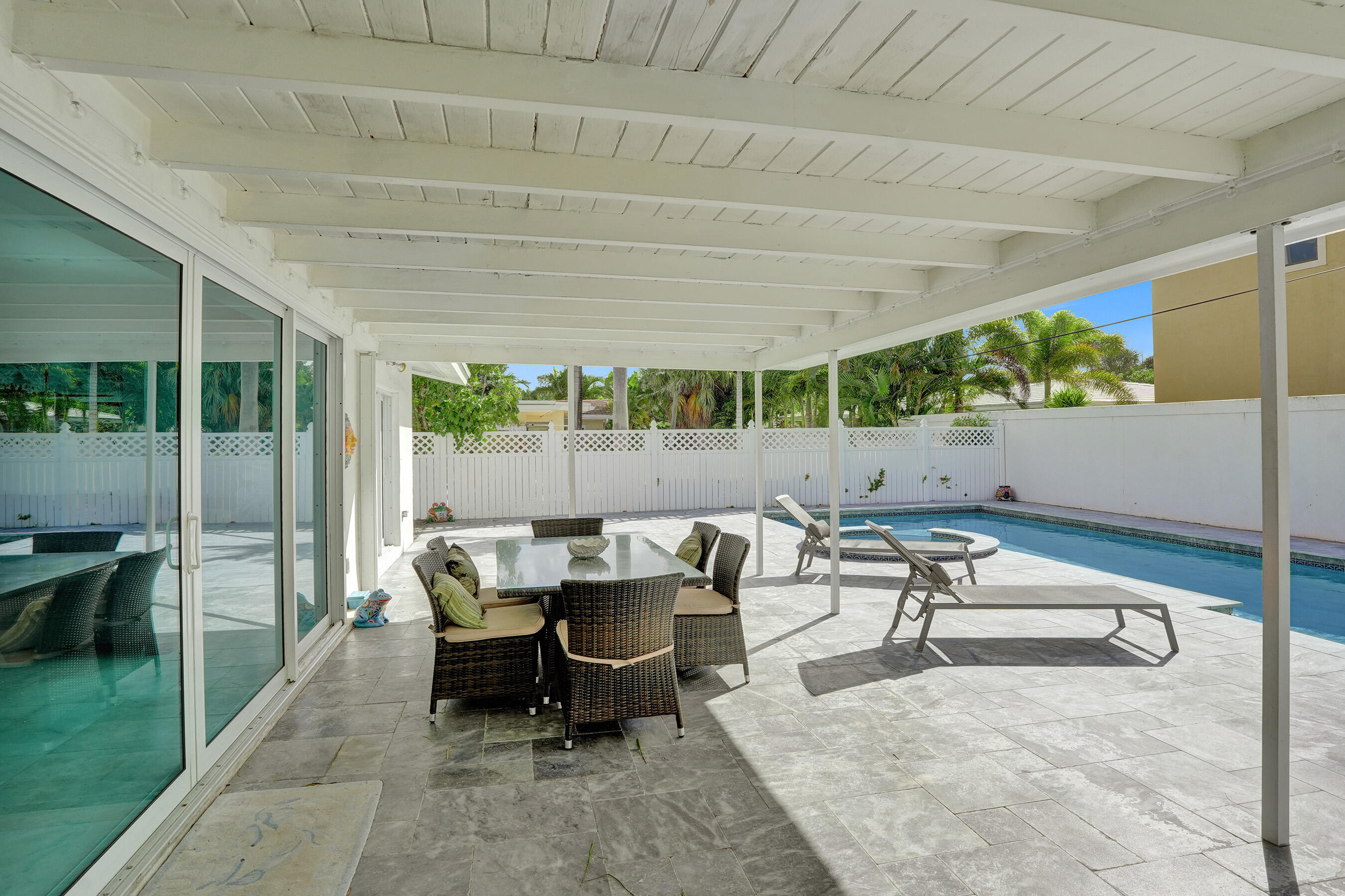 3406 Robbins Road