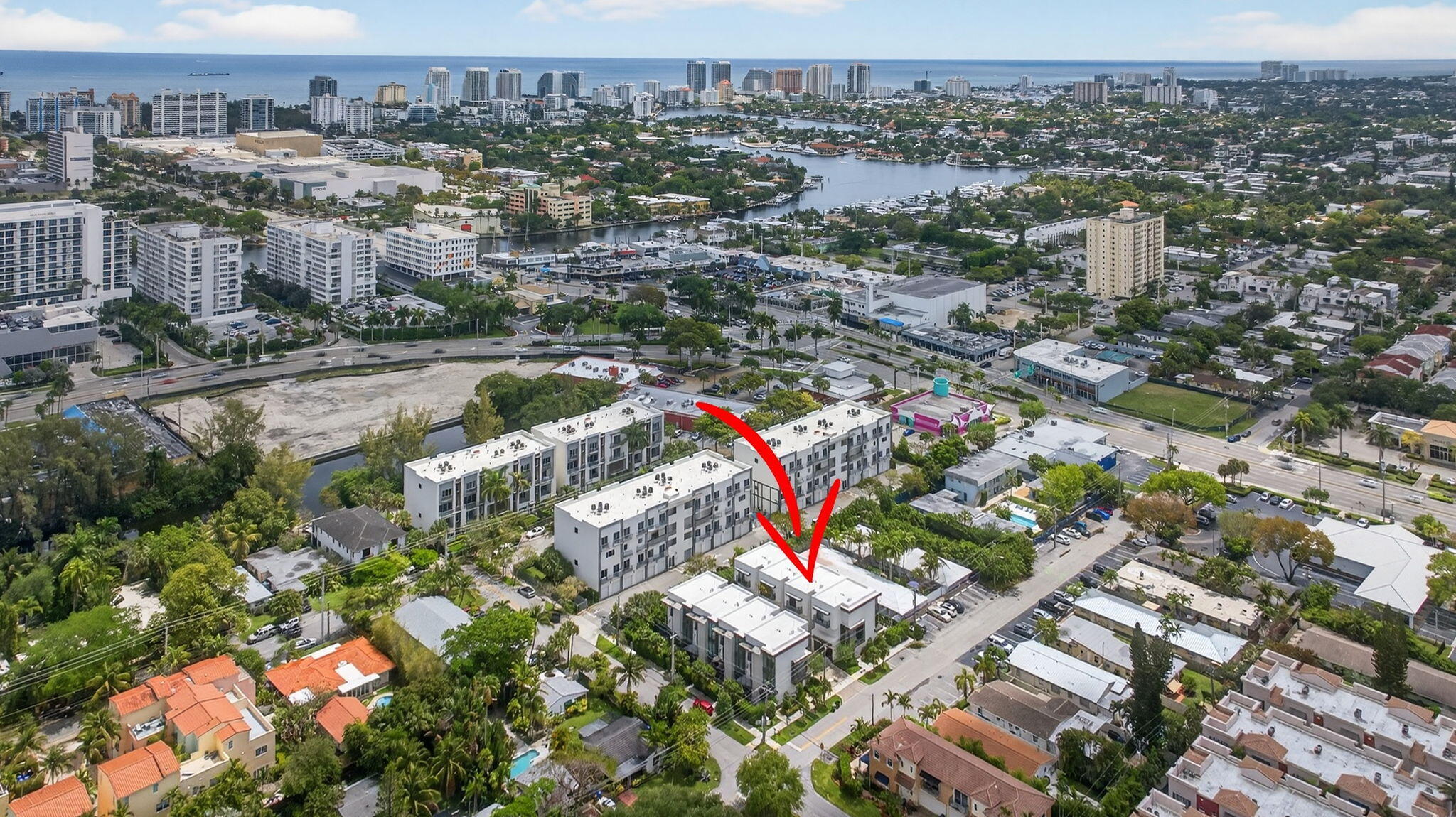 1044 N Victoria Park Road