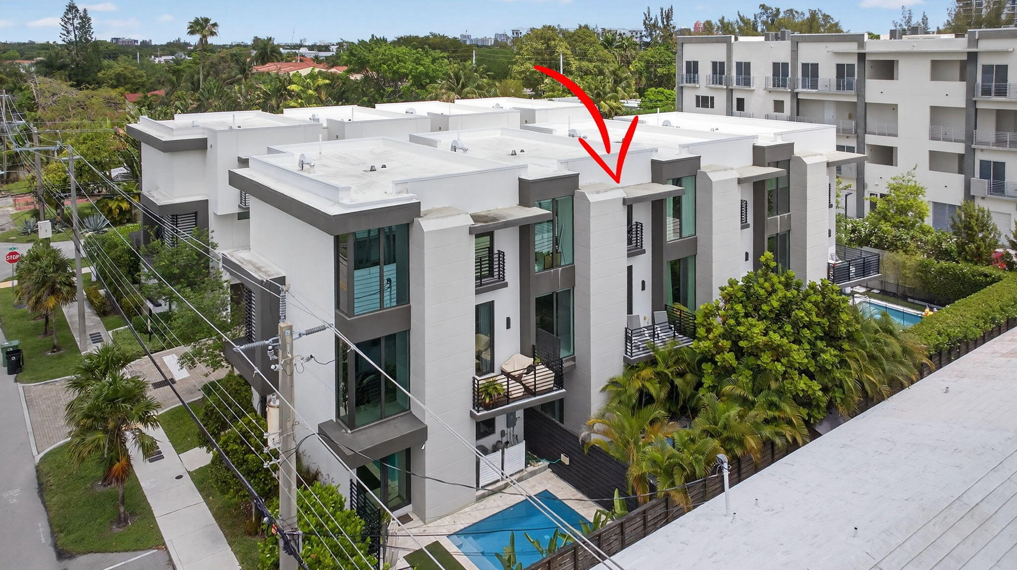 1044 N Victoria Park Road