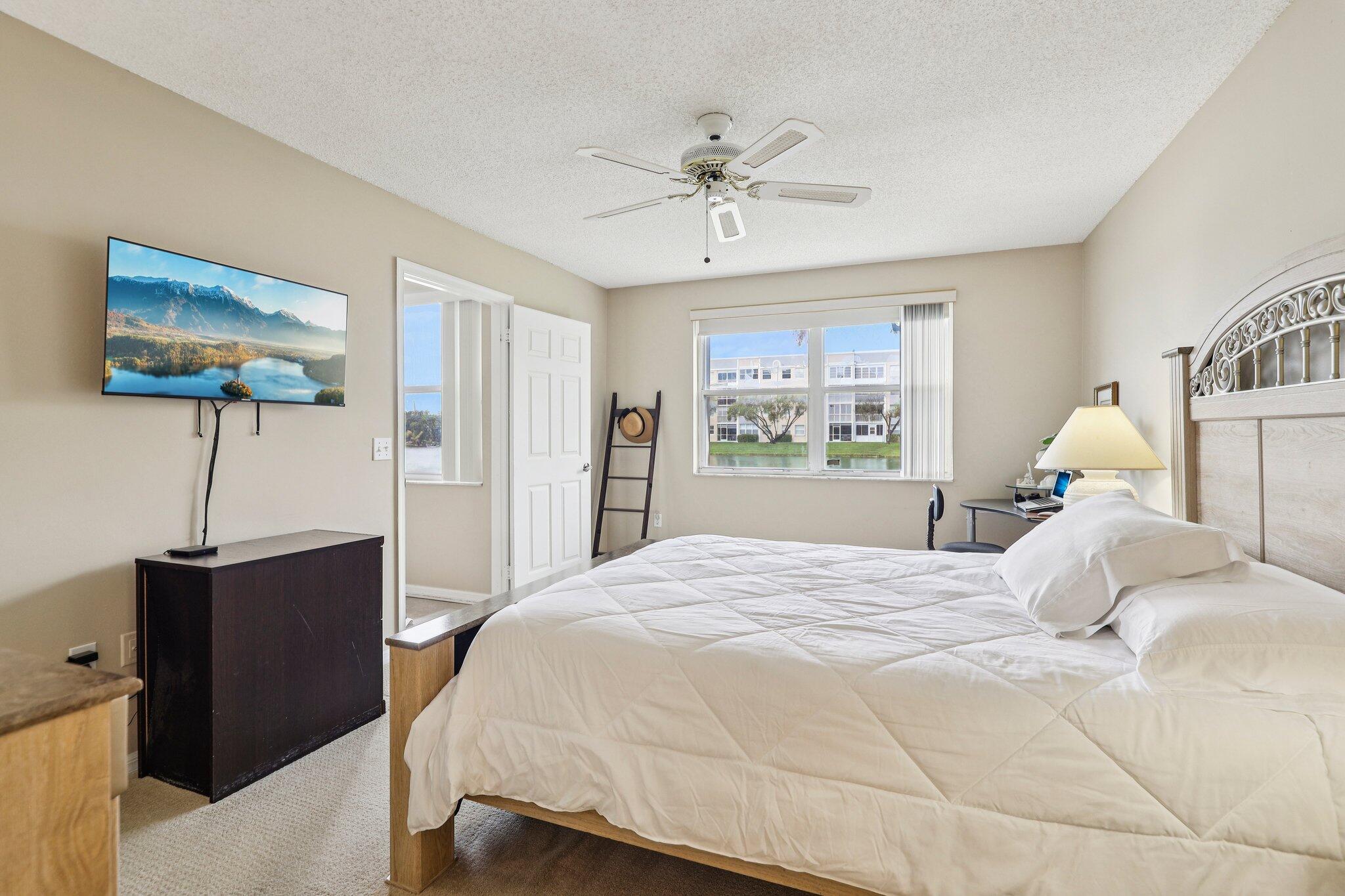 10208 NW 24th Place 102