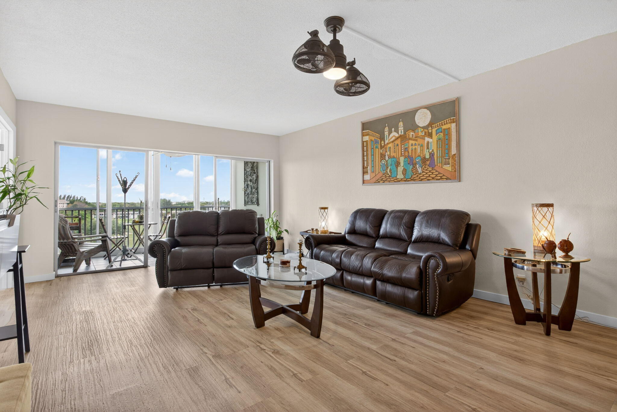 2950 N Palm Aire Drive 606