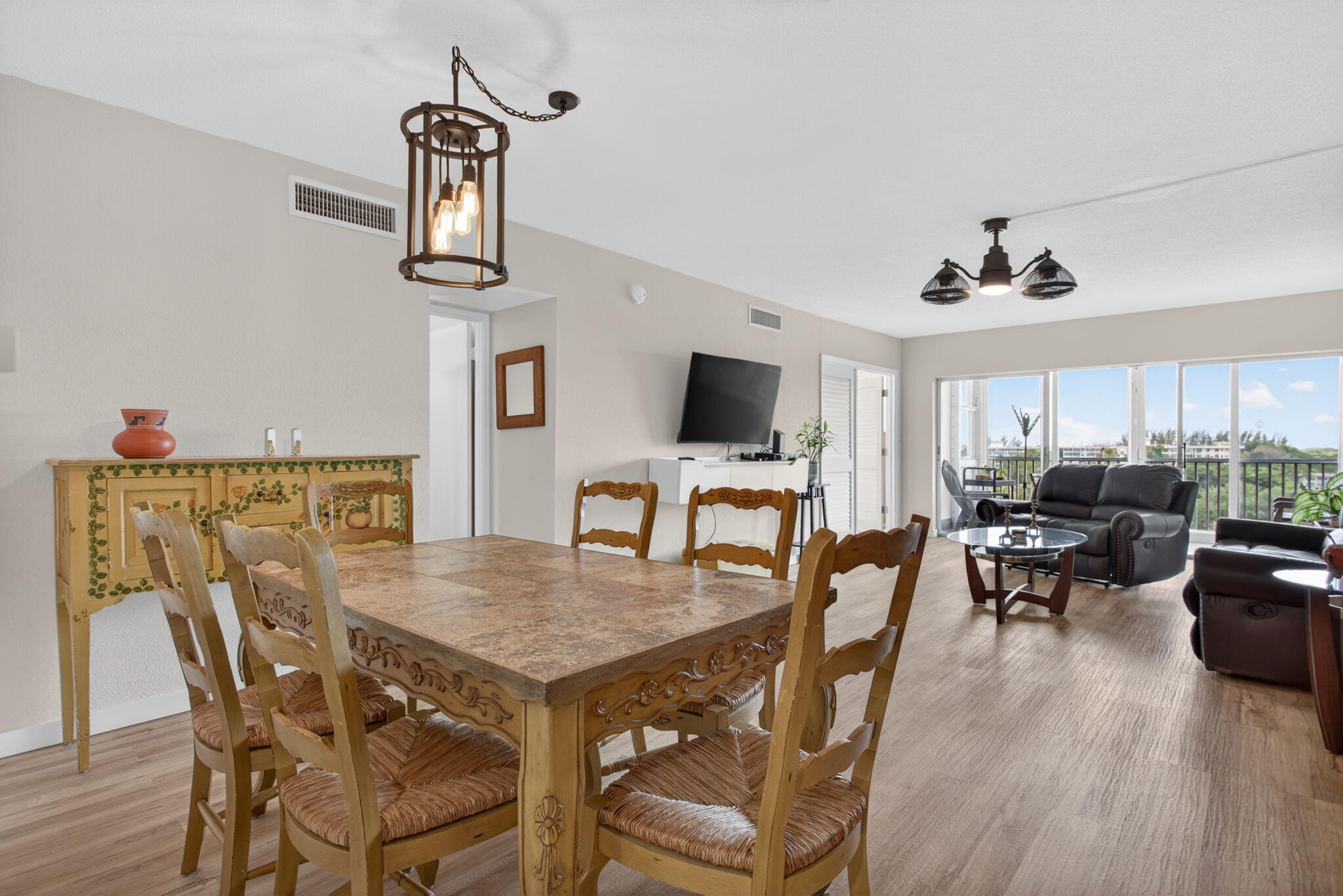 2950 N Palm Aire Drive 606
