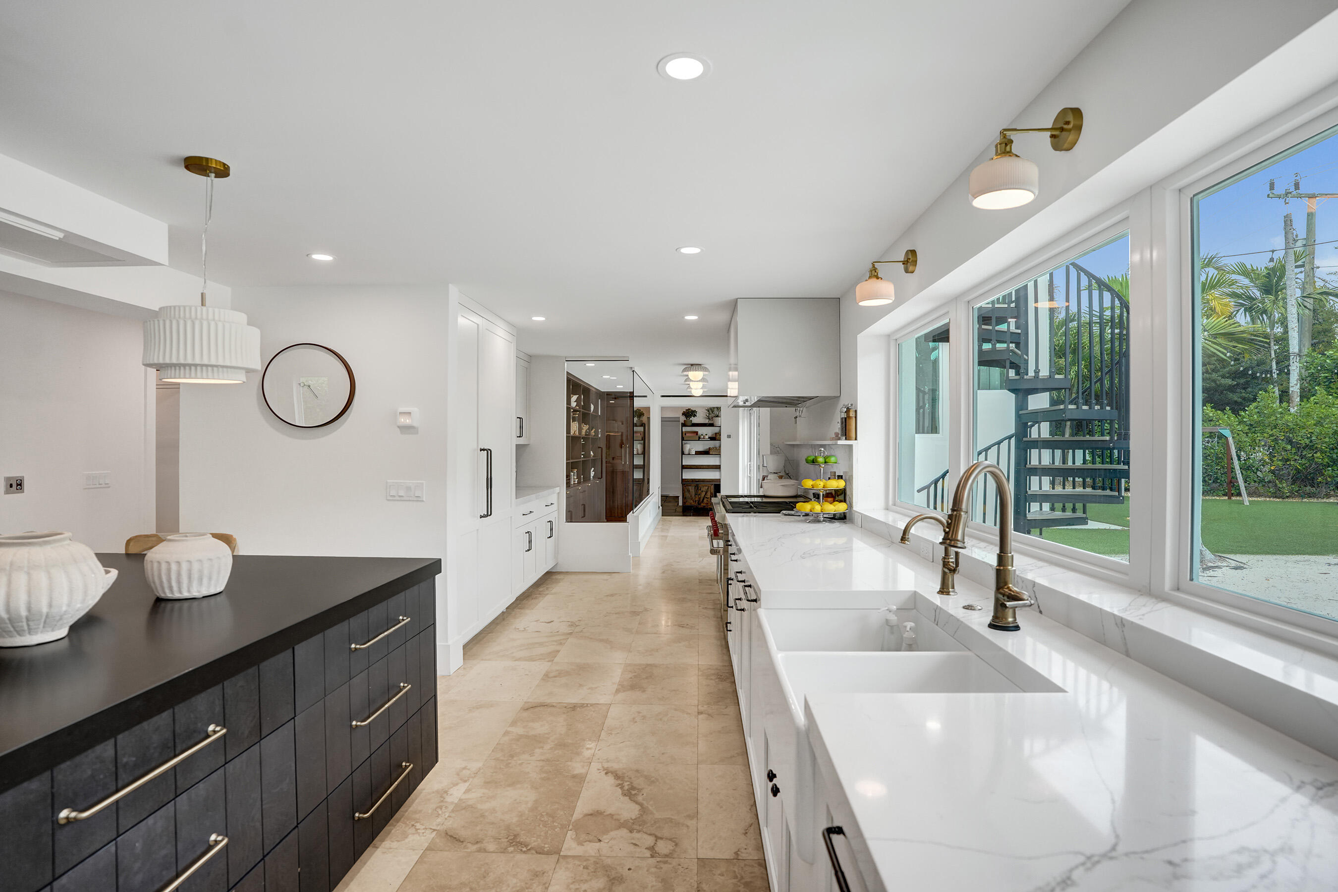 2421 NE 12th Street