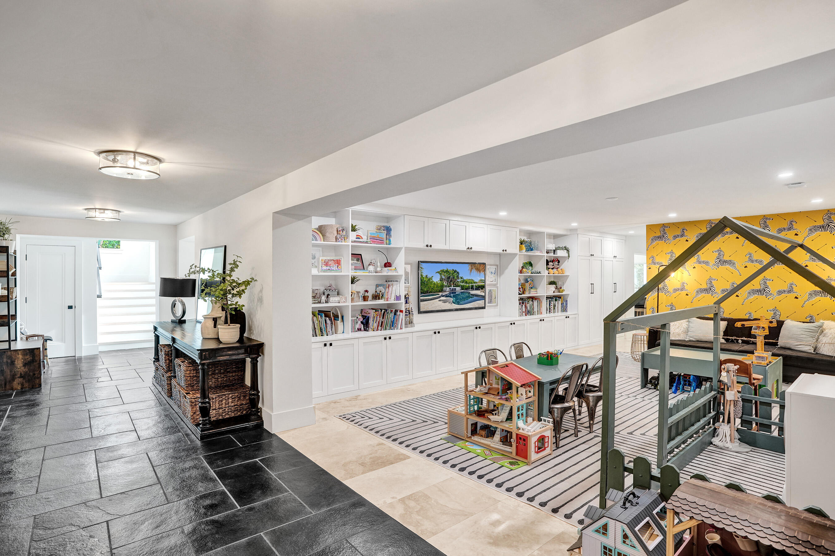 2421 NE 12th Street