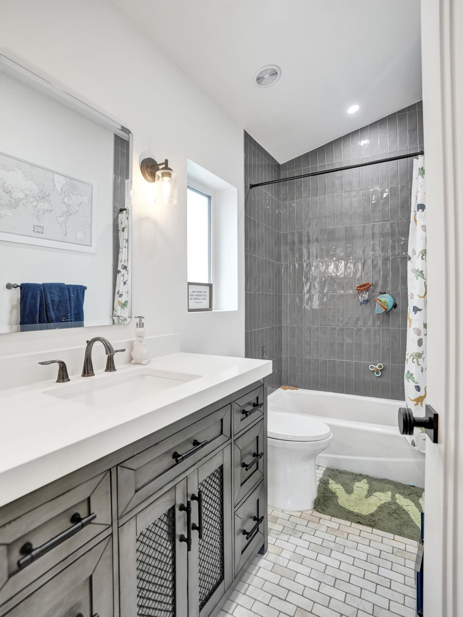 2421 NE 12th Street