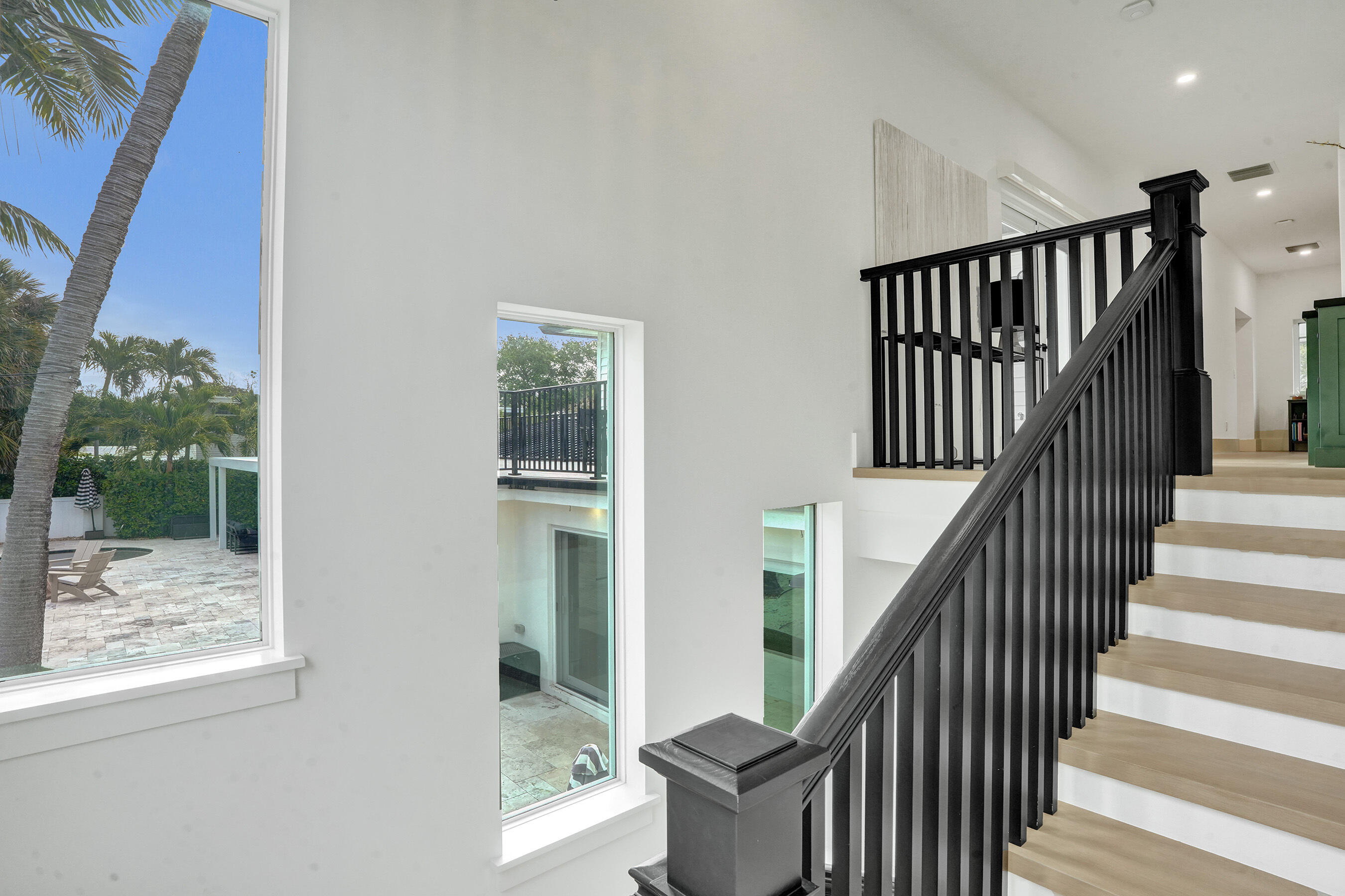 2421 NE 12th Street