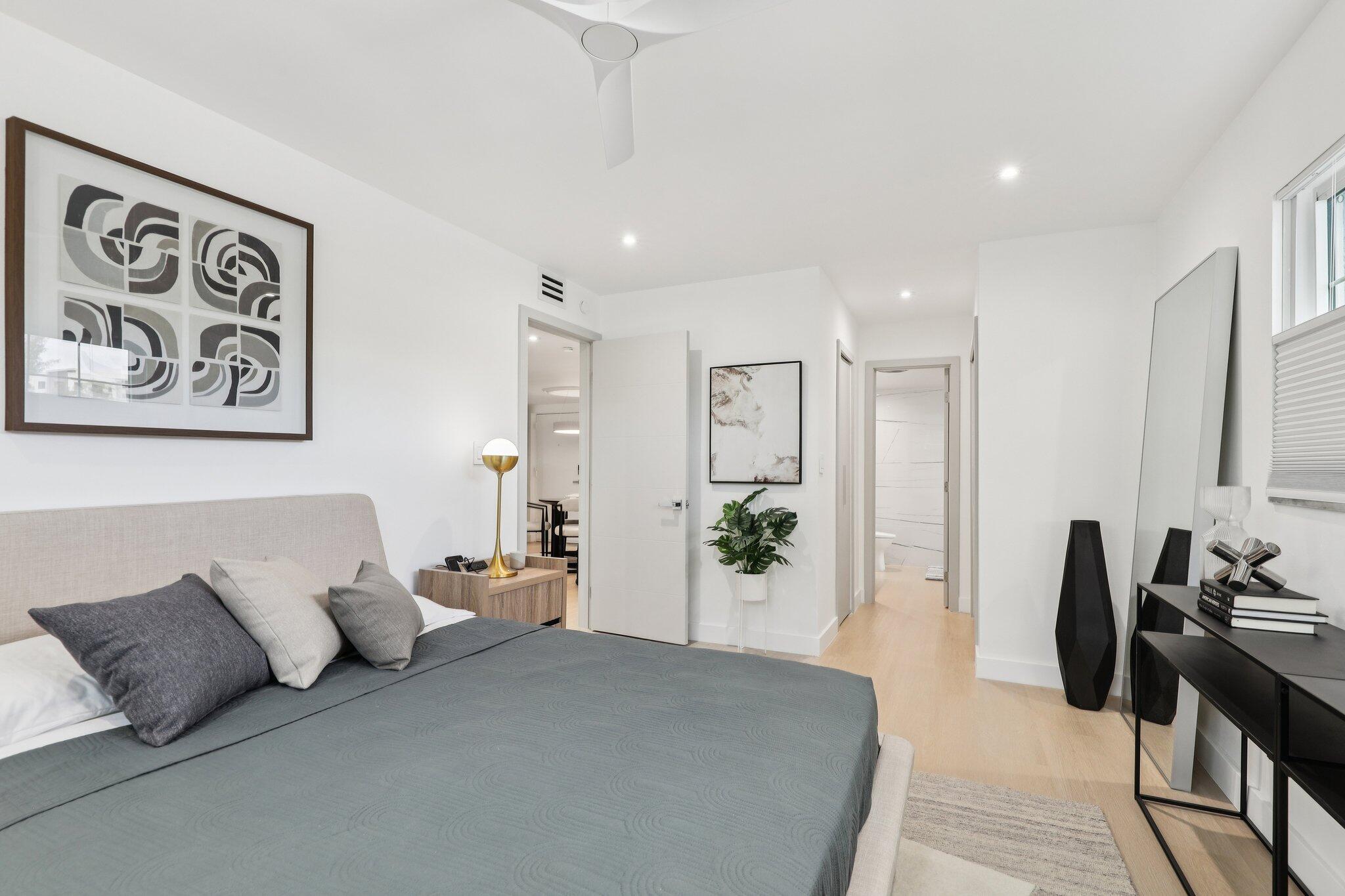 3004 NE 5th Terrace 101-c