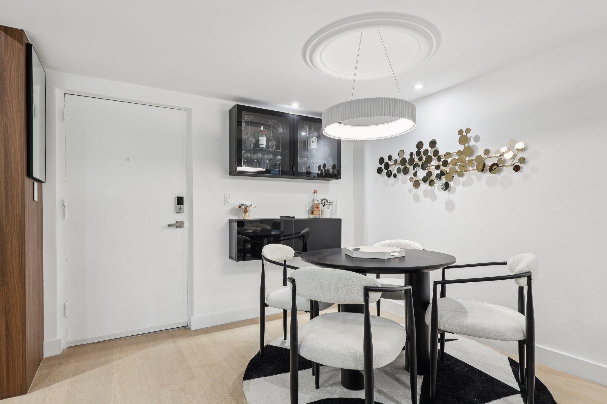 3004 NE 5th Terrace 101-c