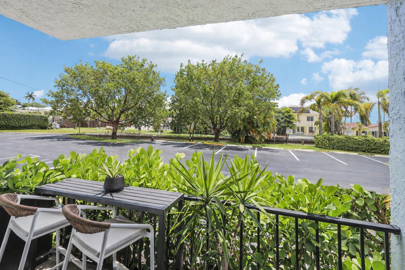 3004 NE 5th Terrace 101-c