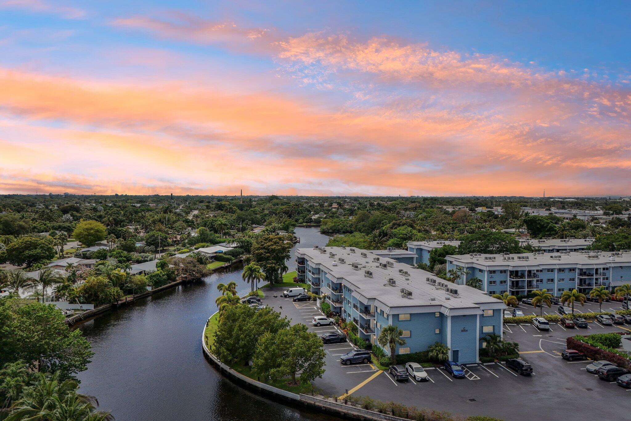 3004 NE 5th Terrace 101-c