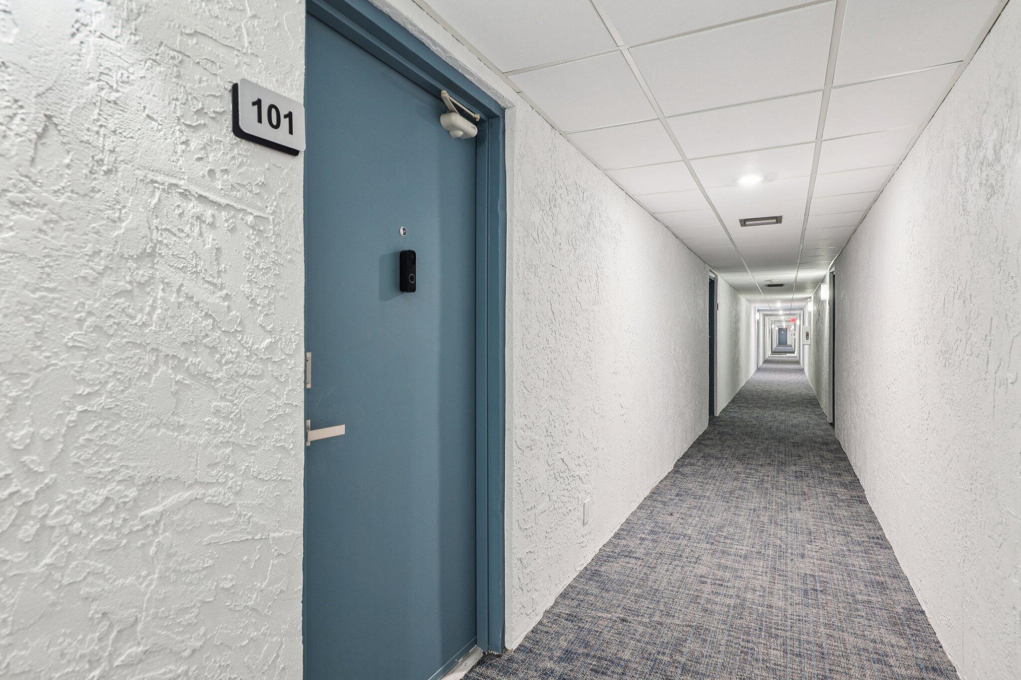 3004 NE 5th Terrace 101-c