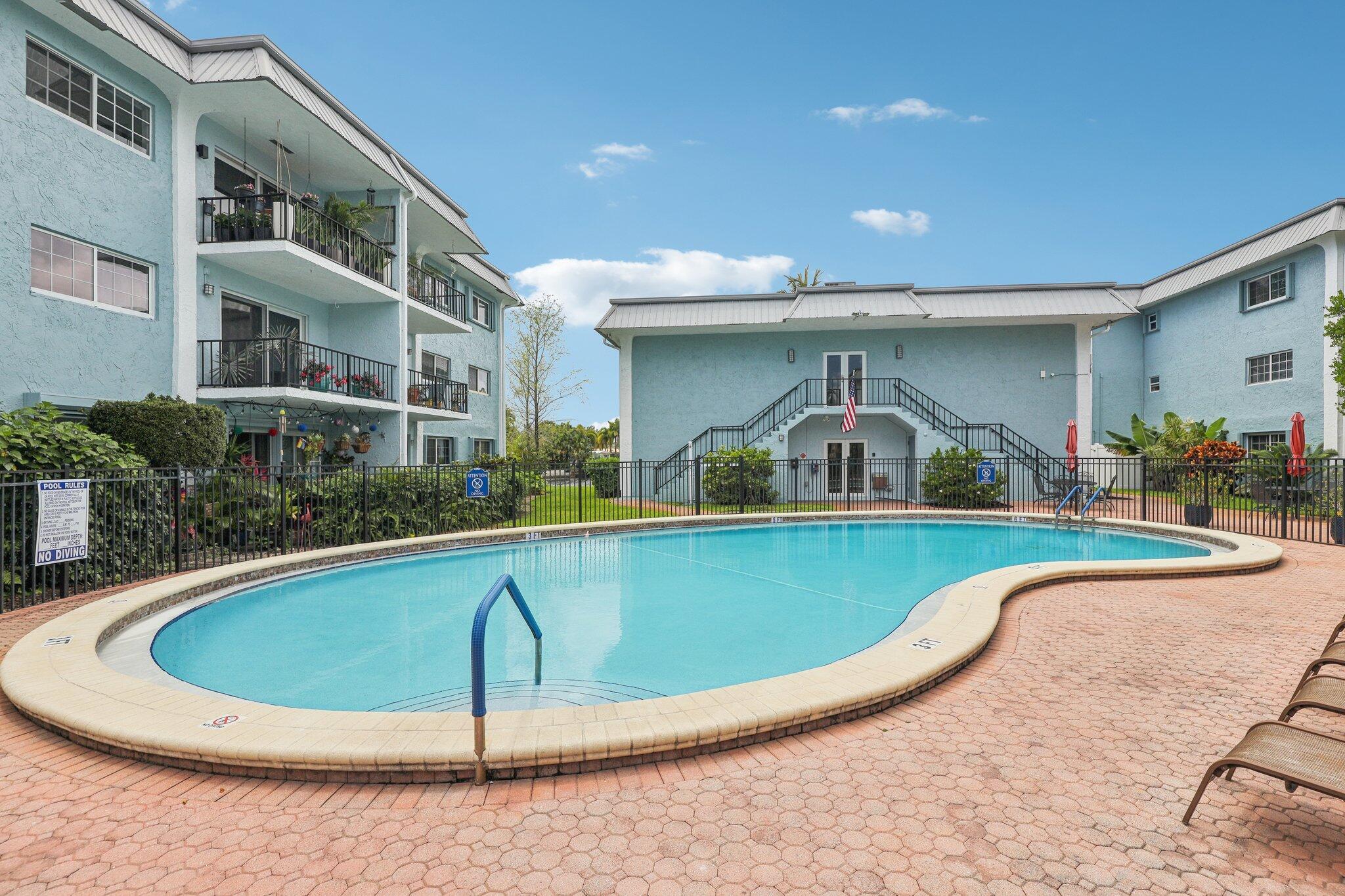 3004 NE 5th Terrace 101-c