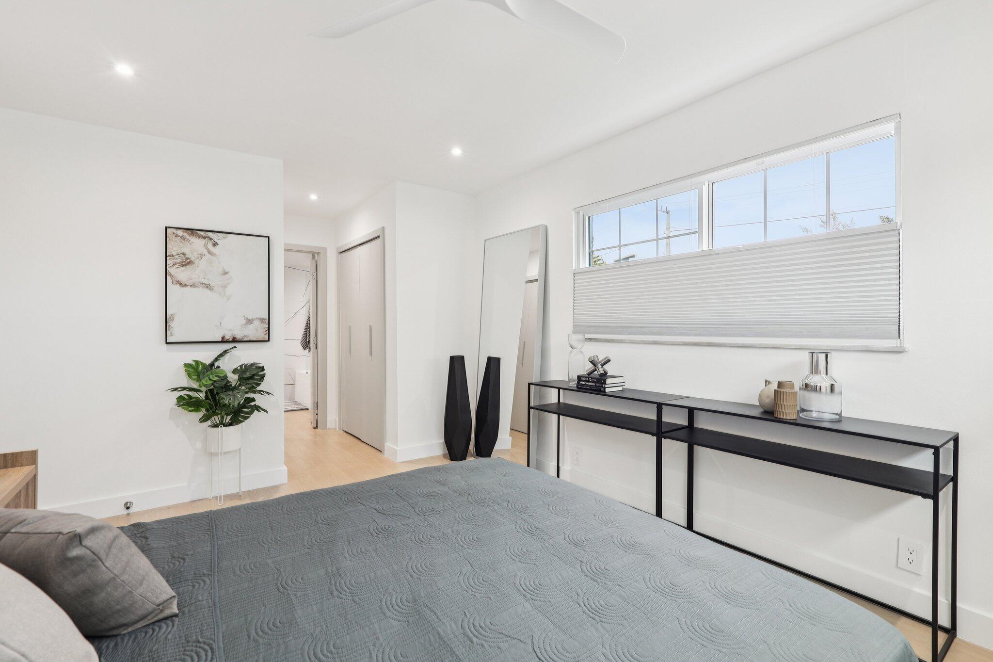 3004 NE 5th Terrace 101-c